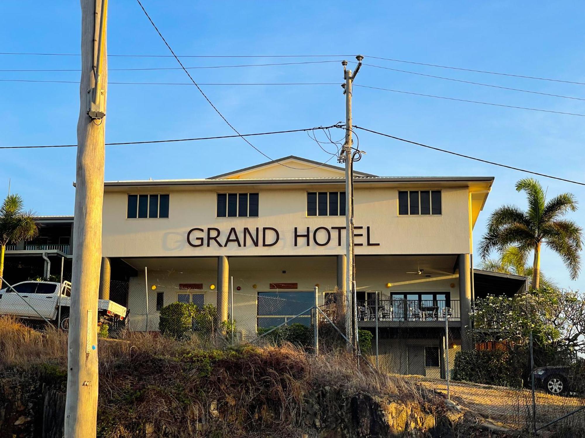 Grand Hotel Thursday Island Ngoại thất bức ảnh